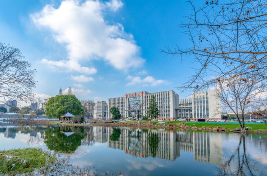 江苏很吃香的3所“双非大学”，就业待遇比肩211，性价比非常高(图7)