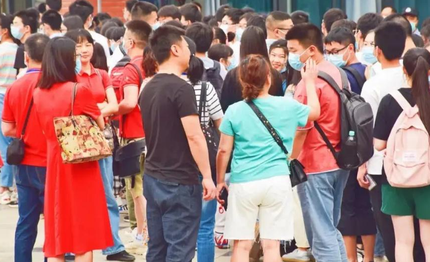 高考填完志愿后，为什么会出现退档的情况？原来问题出在这里(图3)