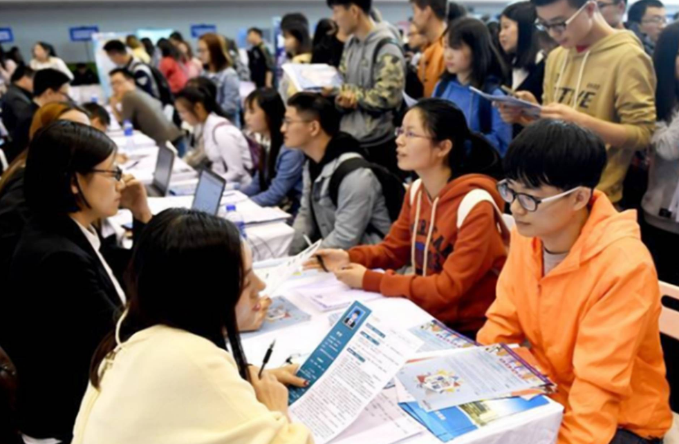 同为一所大学，为什么有一本招生也有二本招生？原来有这些差距(图4)