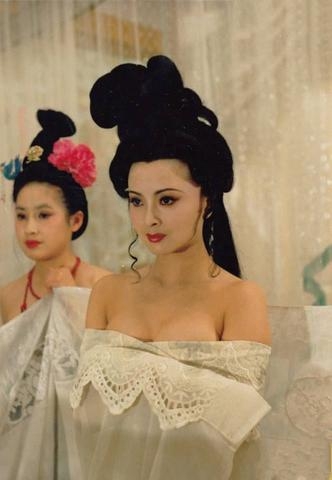 特别漂亮的女生一般人是不是不敢追-图1
