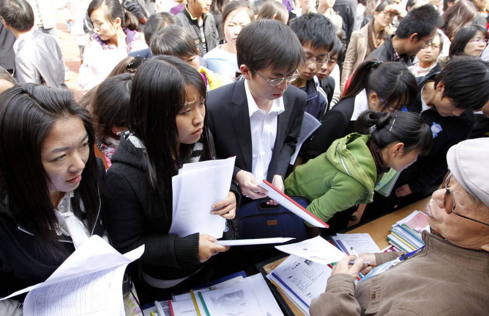 高考只考了300多分,家长该如何给孩子规划?这样选不比本科生差-图6