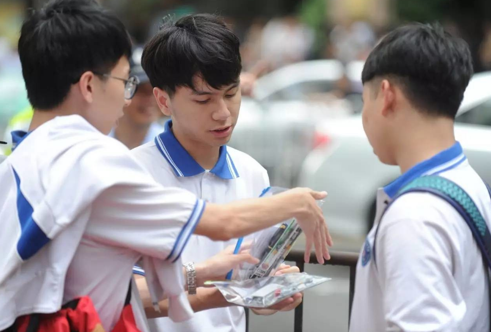 高考录取时,为什么会有征集志愿?原来是最后补录的机会-图4