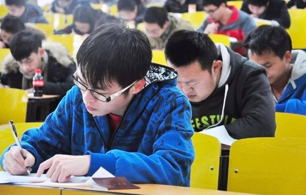 只能上专科院校,该如何规划未来学习?这样做更有发展前景-图2