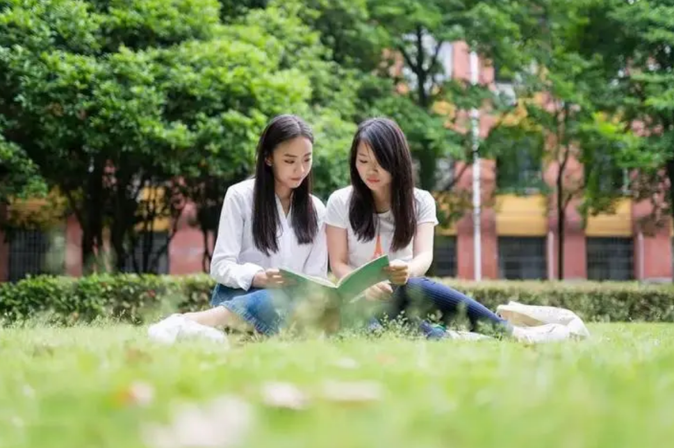 同一所大学,一本和二本都有招生,这之间有什么区别?
