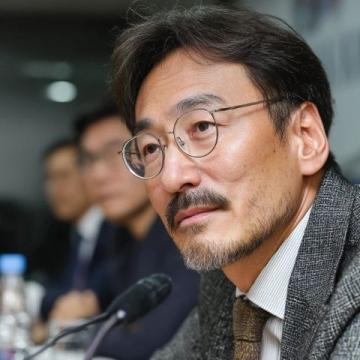 长安汽车董事长朱华荣:东风与长安重组不改变长安现有策略与规划