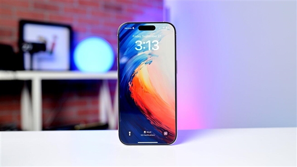 iPhone 16大降价：华米OV该哭还是该笑(图2)