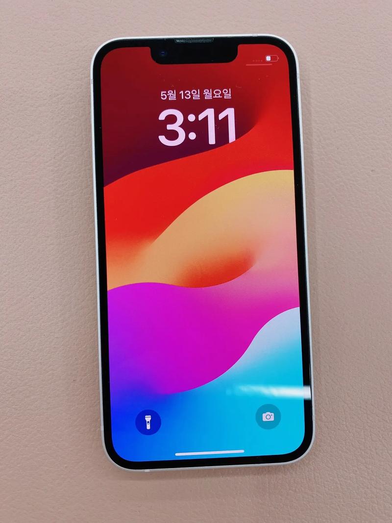 如何绘制苹果iPhone 13手机？分步图解教程