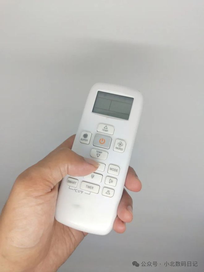 空调遥控器按了没反应?遥控器失灵一招解决