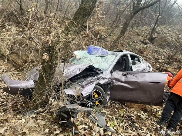 感谢雷军！SU7坠崖再买小米车主：去年底订车 等了3个月才提车