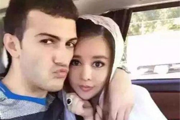 于文红的个人资料 年纪那么大交往小鲜肉男友-图5