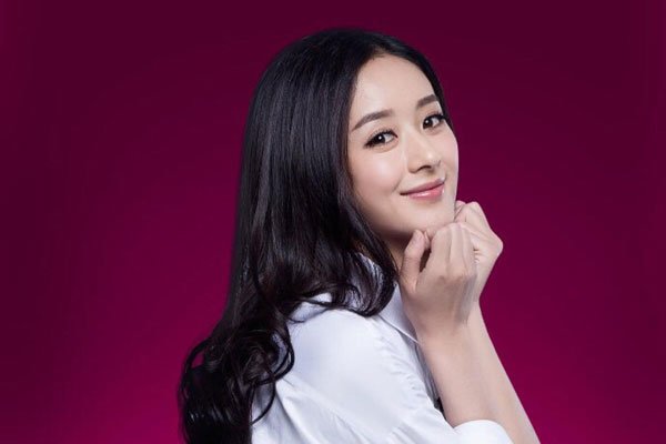 赵丽颖抽烟吗 赵丽颖吸烟也是被拍摄了？-图1