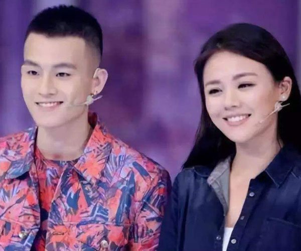 马思纯性感美腿哪里去了 小腿真的好粗-图1