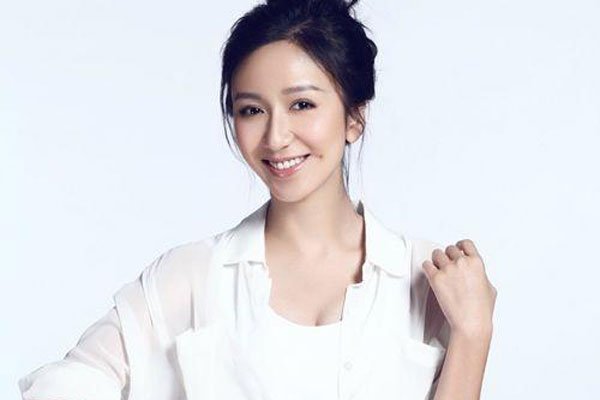 娄艺潇的胸怎么越来越大了 胸部变大和曾小贤有关系吗-图2
