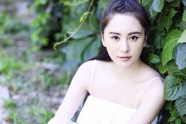 张熙媛个人资料简介 靠着大尺度照片被关注了-图1