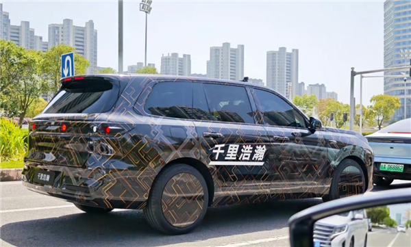 吉利银河大六座SUV定名“M9” 网友疑惑：为何不叫星舰9(图4)