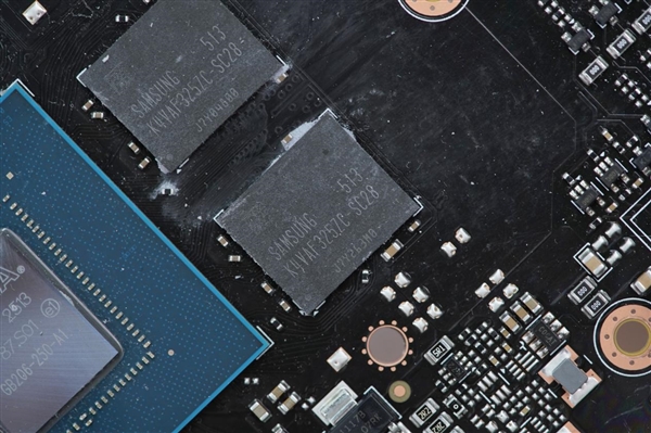 技嘉新甜点卡！小雕AORUS RTX 5060 ELITE 8GB显卡图赏-图21