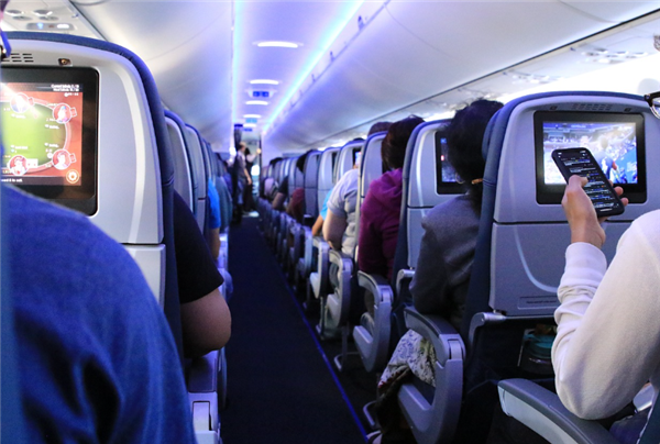 女子拔智齿后坐飞机创口高空爆血：高空与陆地存在气压差-图1