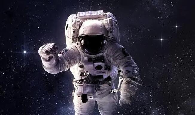 宇宙中如果宇航服破了会发生什么?