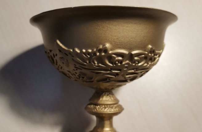 圣杯是现实中真实存在的吗？至今仍然是谜题(神秘又迷人)-图2