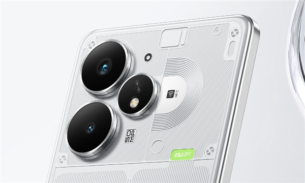 真我Neo7 Turbo透明灰真机首曝：透明背壳 1:1还原内部结构-图2