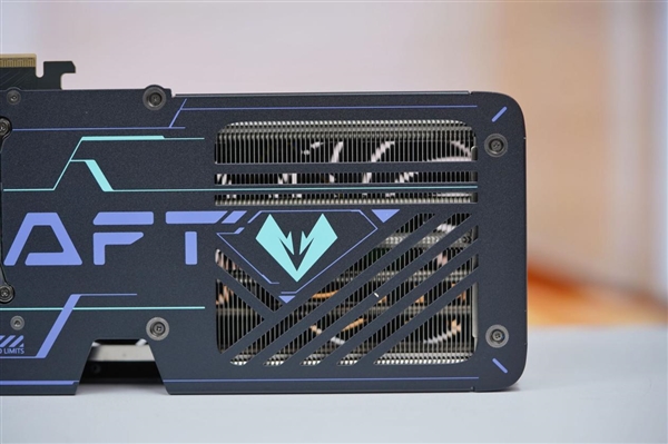 第四代电竞之心！铭瑄RTX 5070 iCraft OC 12G图赏-图9