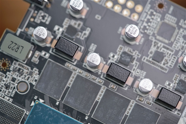 第四代电竞之心！铭瑄RTX 5070 iCraft OC 12G图赏-图21