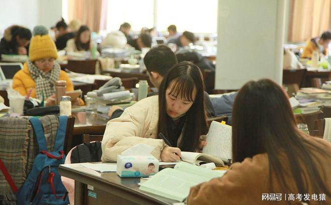 高三复读怎么申请公办学校?