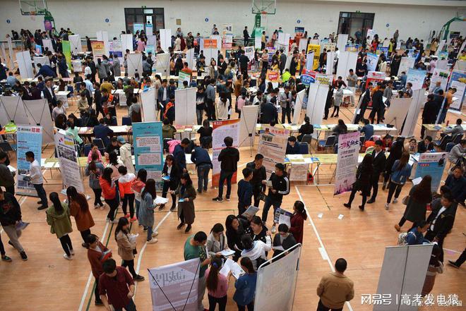 难就业的十大垃圾专业排名：本科难就业的专业有哪些？