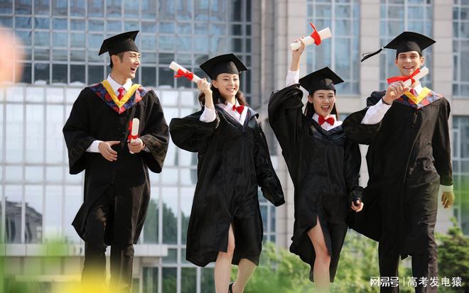 国内博士读几年才能毕业？