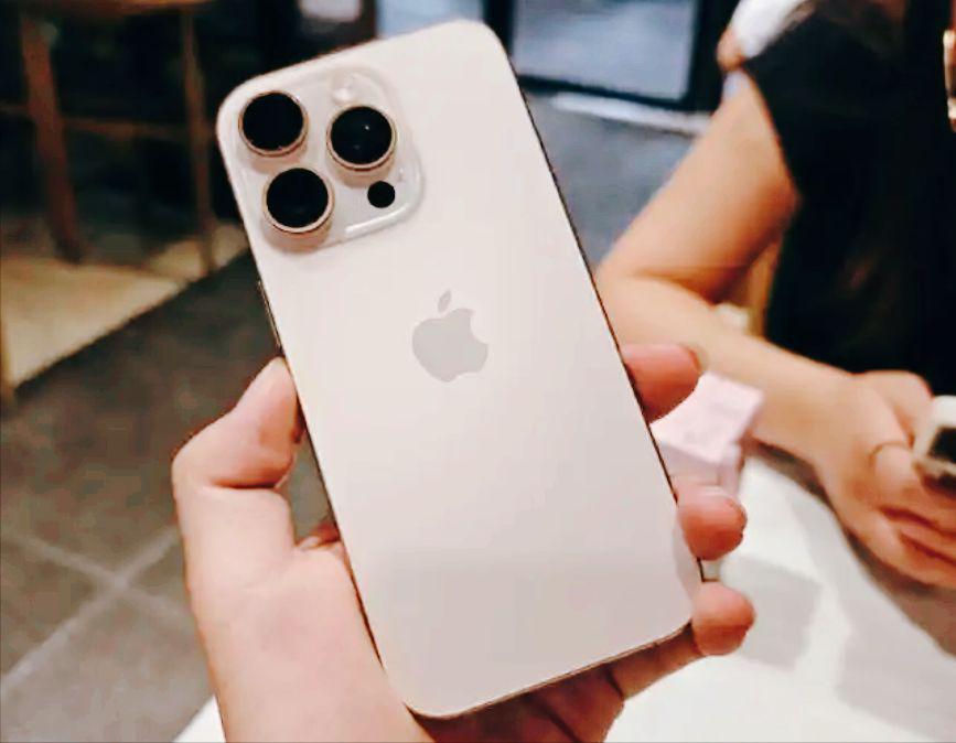 国补后都是5499元，三款顶级旗舰手机，你怎么选？