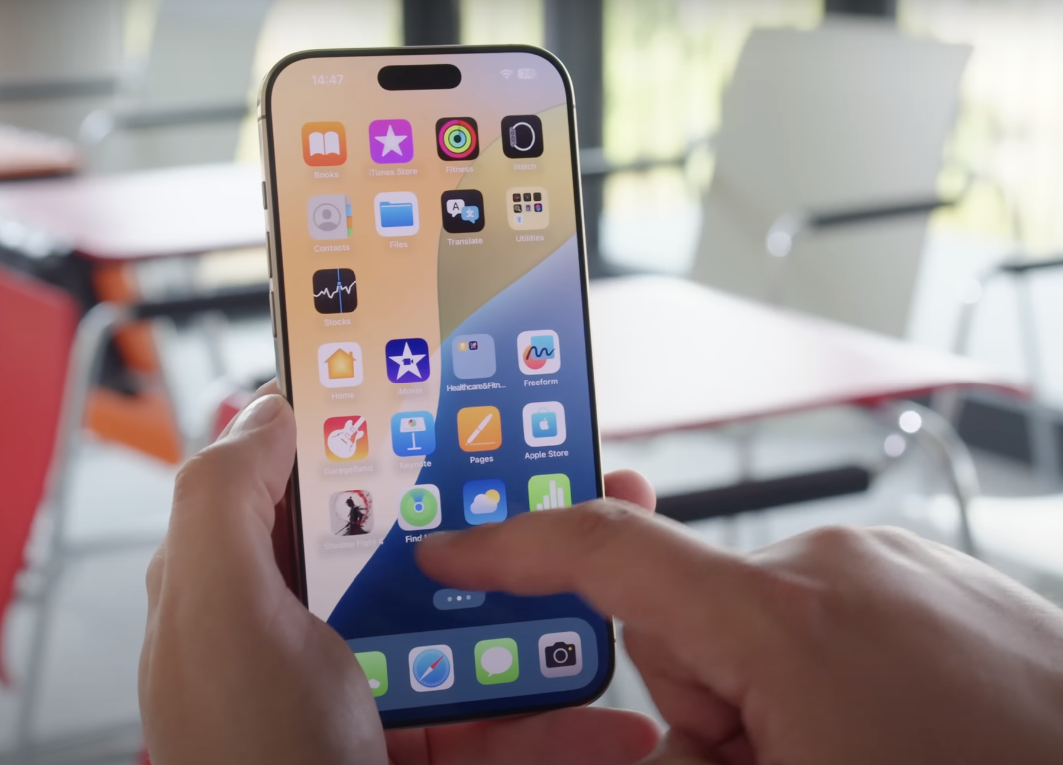 安卓越来越流畅，鸿蒙体验也不差，可身边还是一堆人死守iPhone