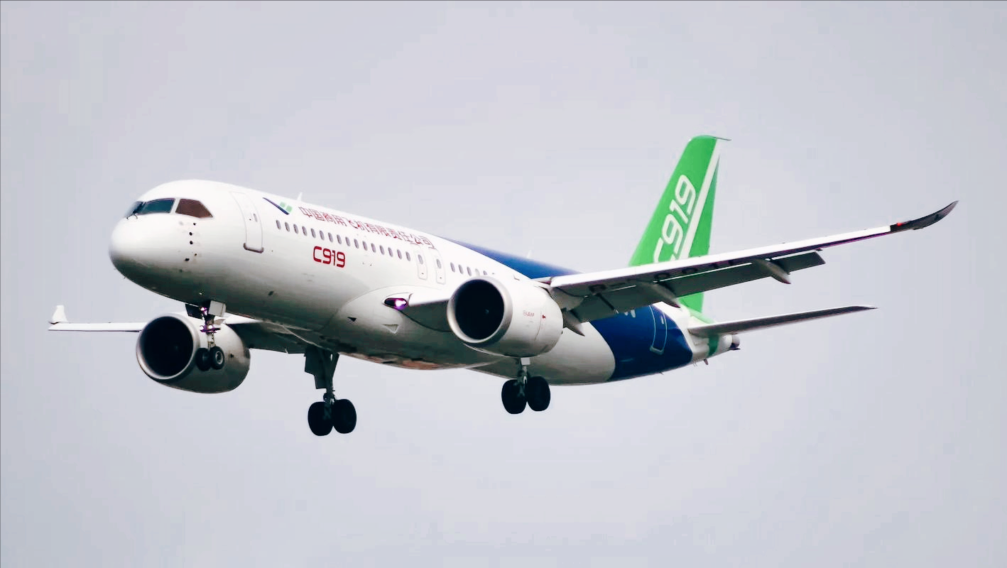 中国科技爆发了,AI、芯片、操作系统全线突破,到底怎么做到的?