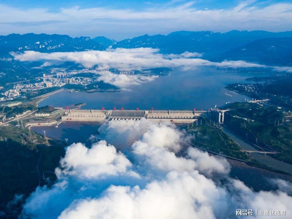 三峡电力职业学院就业怎么样？央企、新能源、银行全拿下！
