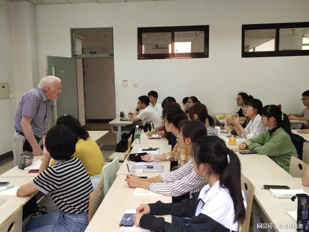 首都师范大学王牌专业怎么样？人才需求缺口大，就业好！-图3