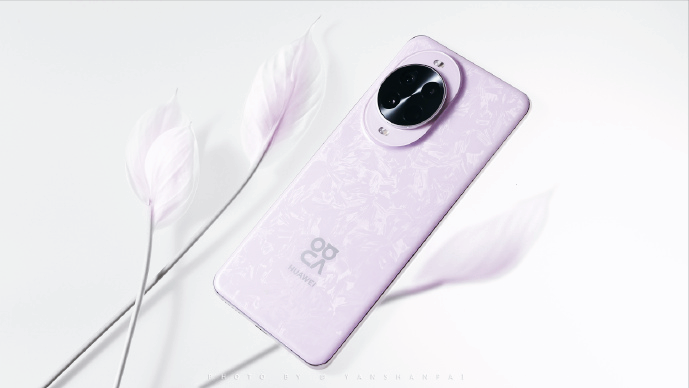 杨长顺拆解nova 14 Ultra,新麒麟芯片惊现,整机性能提升35%左右