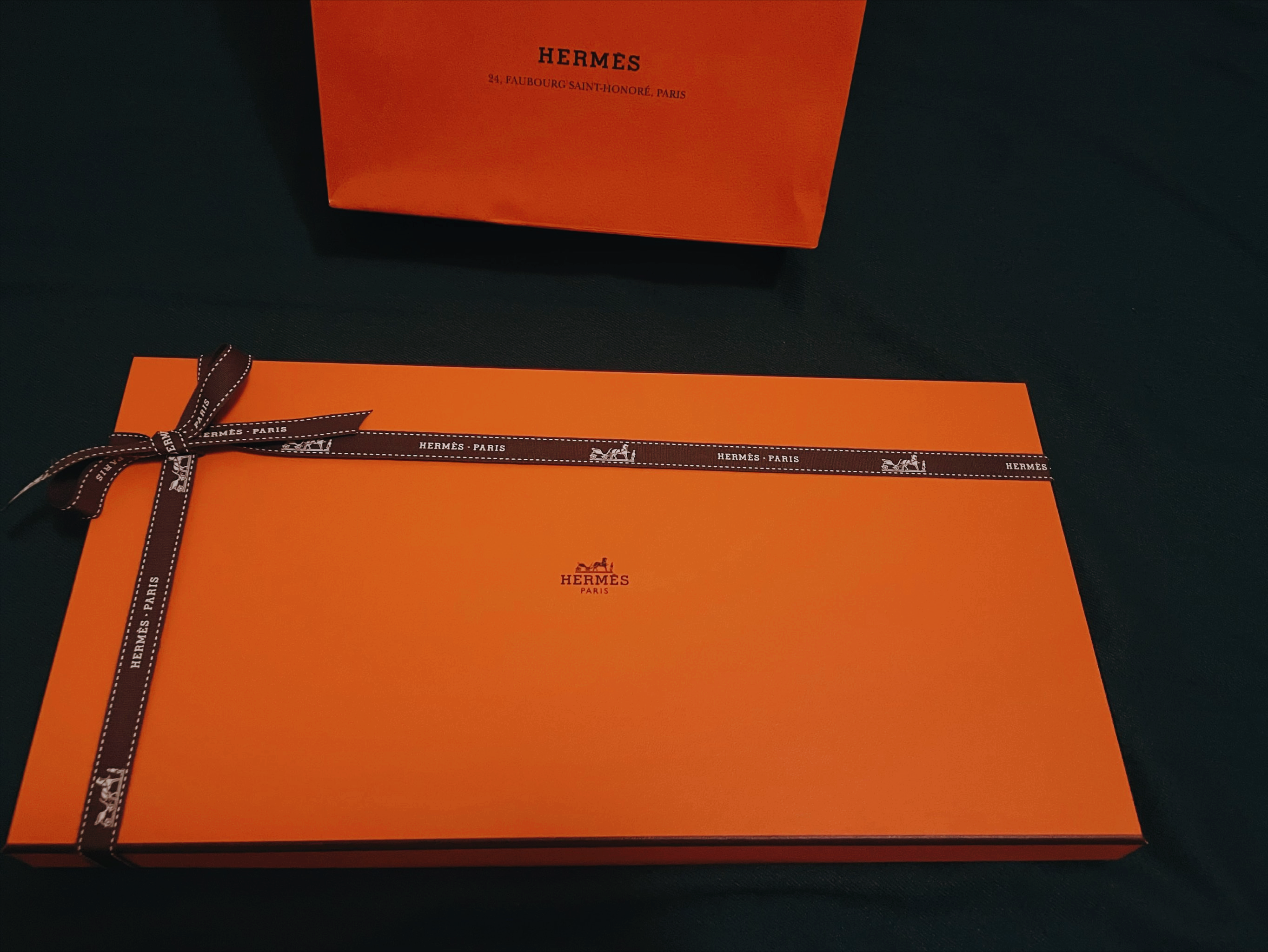 爱马仕也扛不动了，暴跌94%+裁员20%，奢侈品光环褪色了？