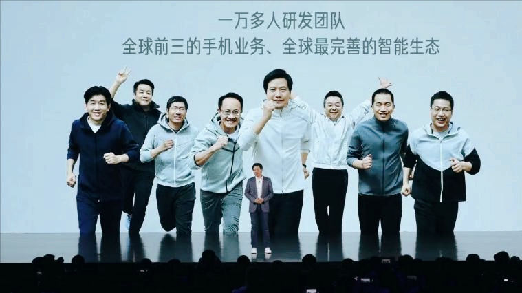 雷军坚持十年造芯,多年投入已超500亿,为何却被网友群嘲?