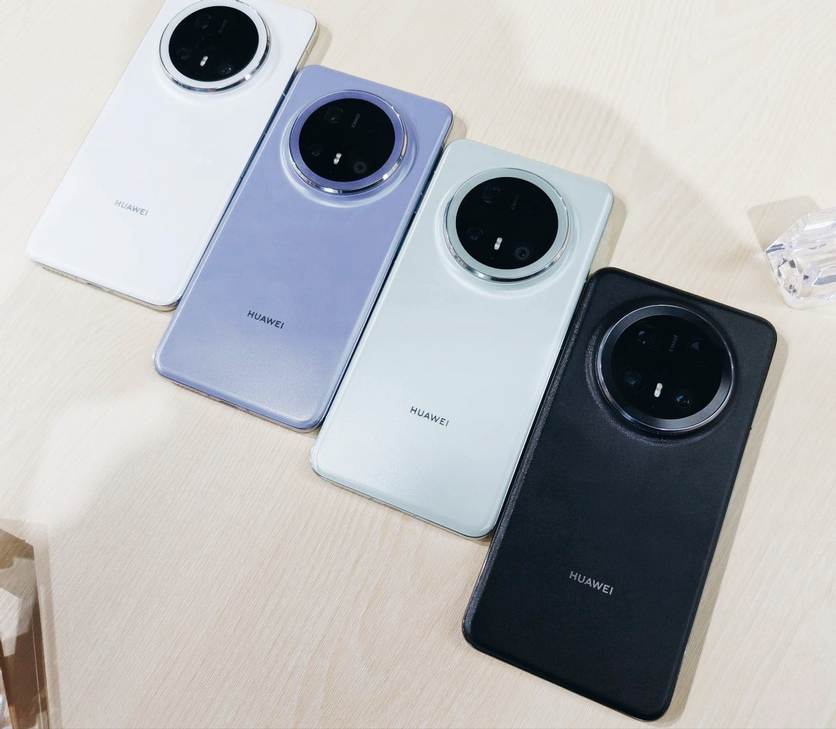 华为Pura80下月登场,Mate70 Pro+降价1100,买现货还是做等等党