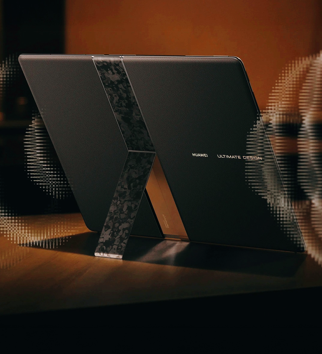 华为鸿蒙折叠PC抢疯了，超15万人预约+加价3880元，还是一机难求