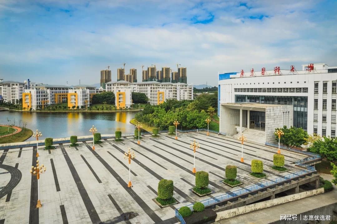 广东医科大学就业好不好？连续7年获评最佳实践大学，全国唯一-趣考网
