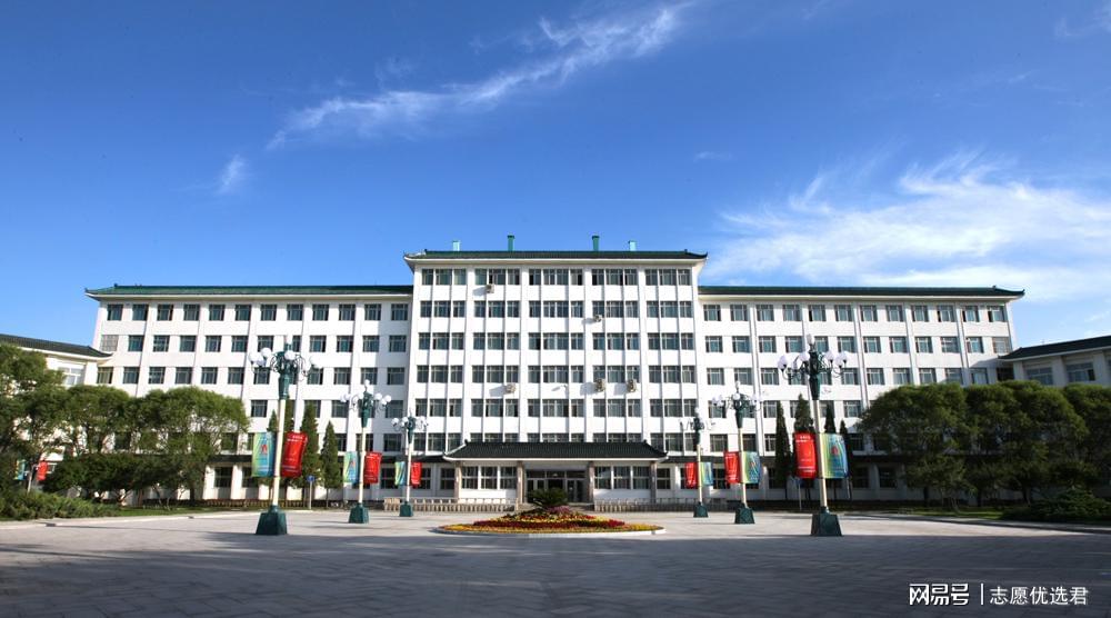 北京财贸职业学院好不好?国际认可的好学校,就业几乎“包分配”