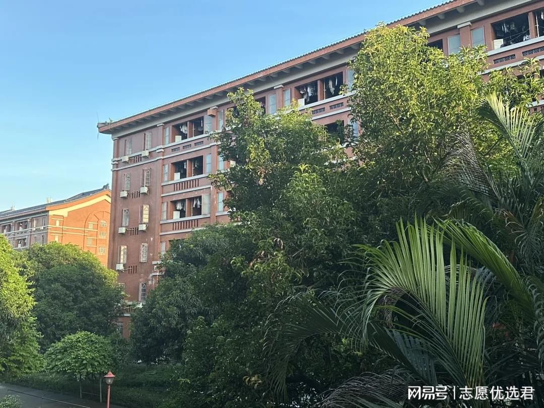 南方医科大学怎么样?这一专业就业非常好!