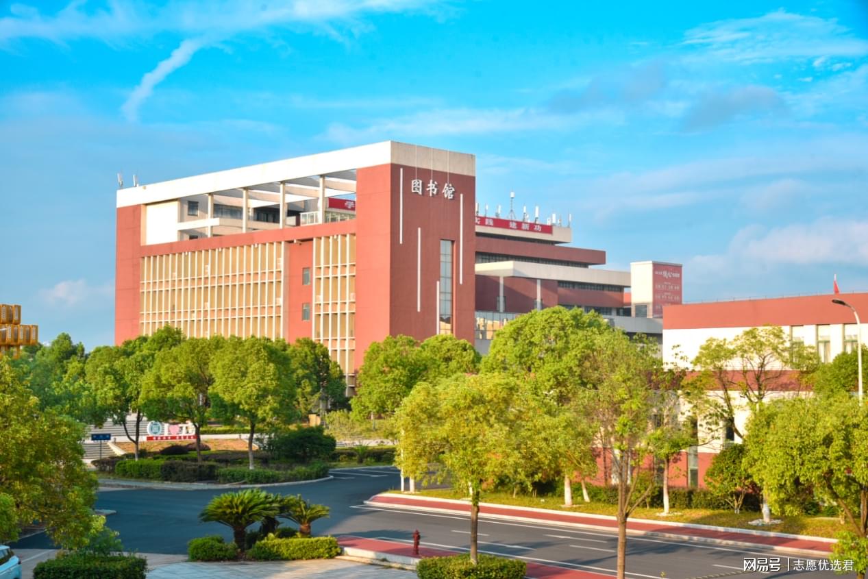 江西工业贸易职业技术学院怎么样?以赛促学、以赛促教!