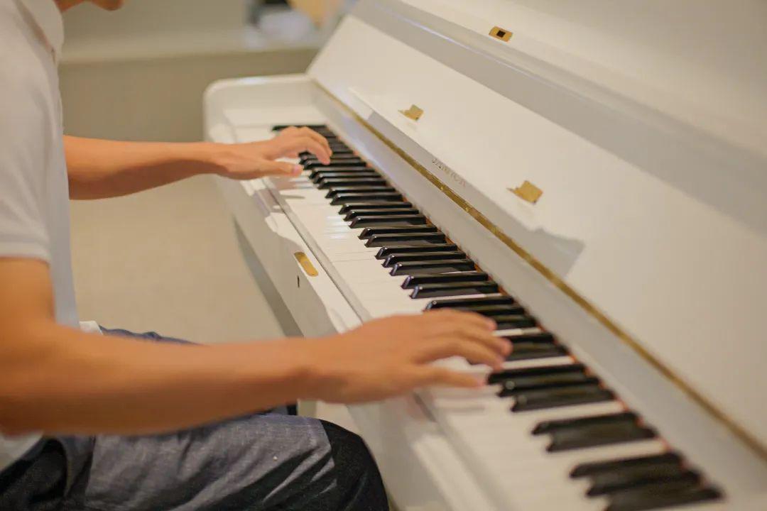 广东工业大学怎么样?食堂好不好?高端大气上档次!