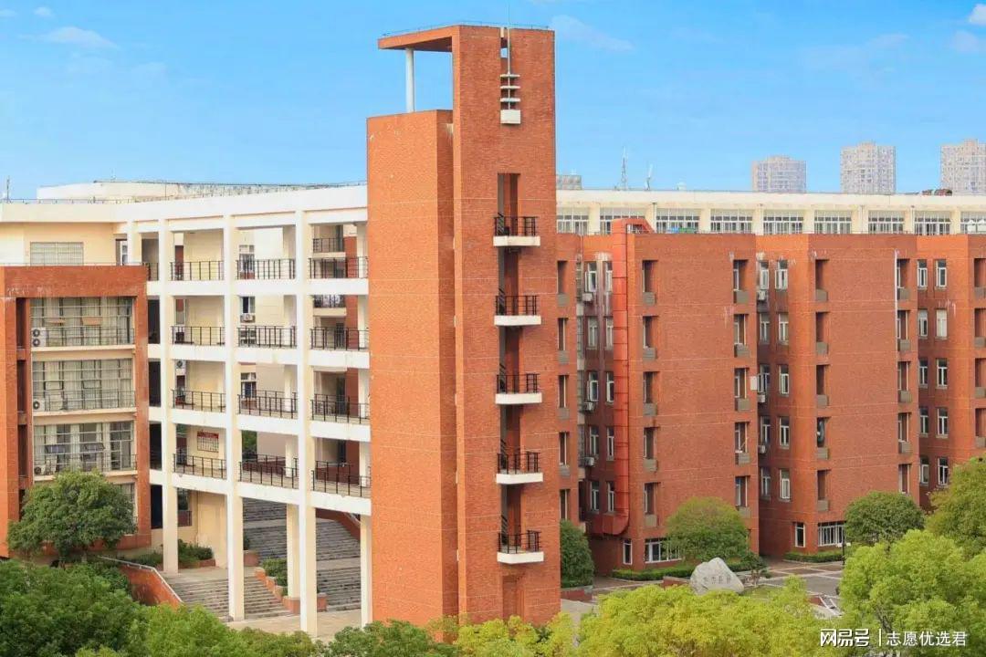 长江大学就业怎么样？“学霸班级”“学霸宿舍”不常有，长大常有