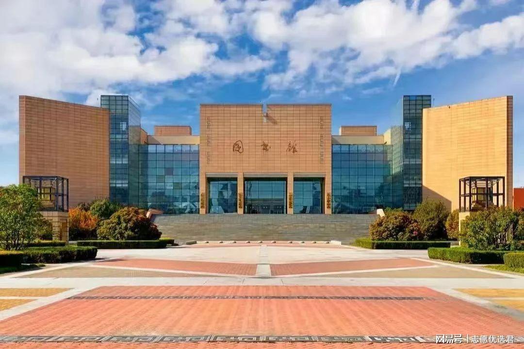 郑州大学什么专业好?人才缺口300万,风口专业值得选