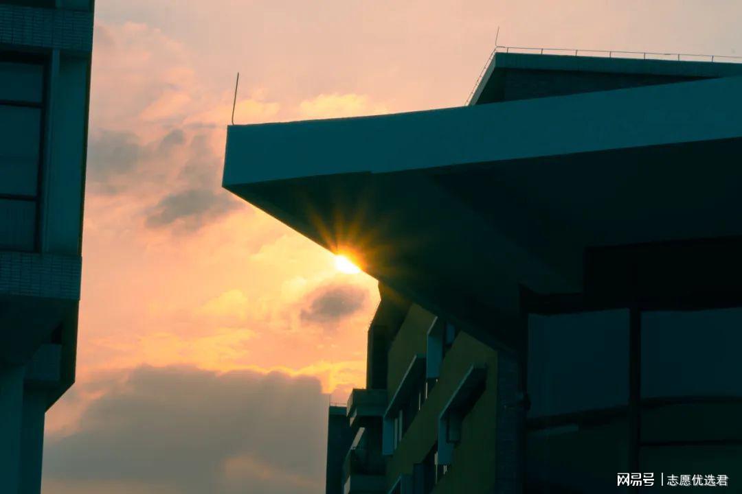 北师港浸大就业怎么样?好不好?本硕连读、本博直升,升学更有利