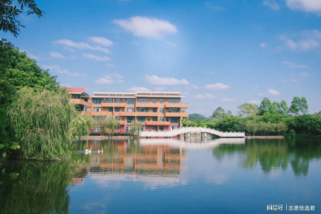 宿舍揭秘：广州商学院怎么样？好不好？拎包入住，一应俱全，好！-趣考网