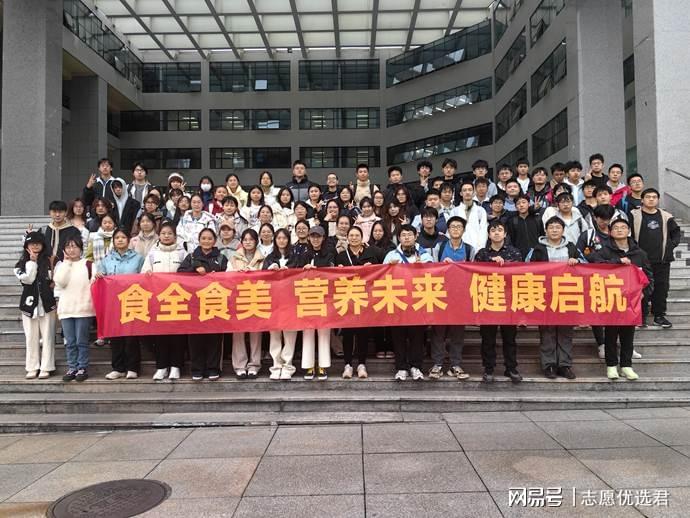 四川农业大学好不好?校园环境优美,宿舍有空调!