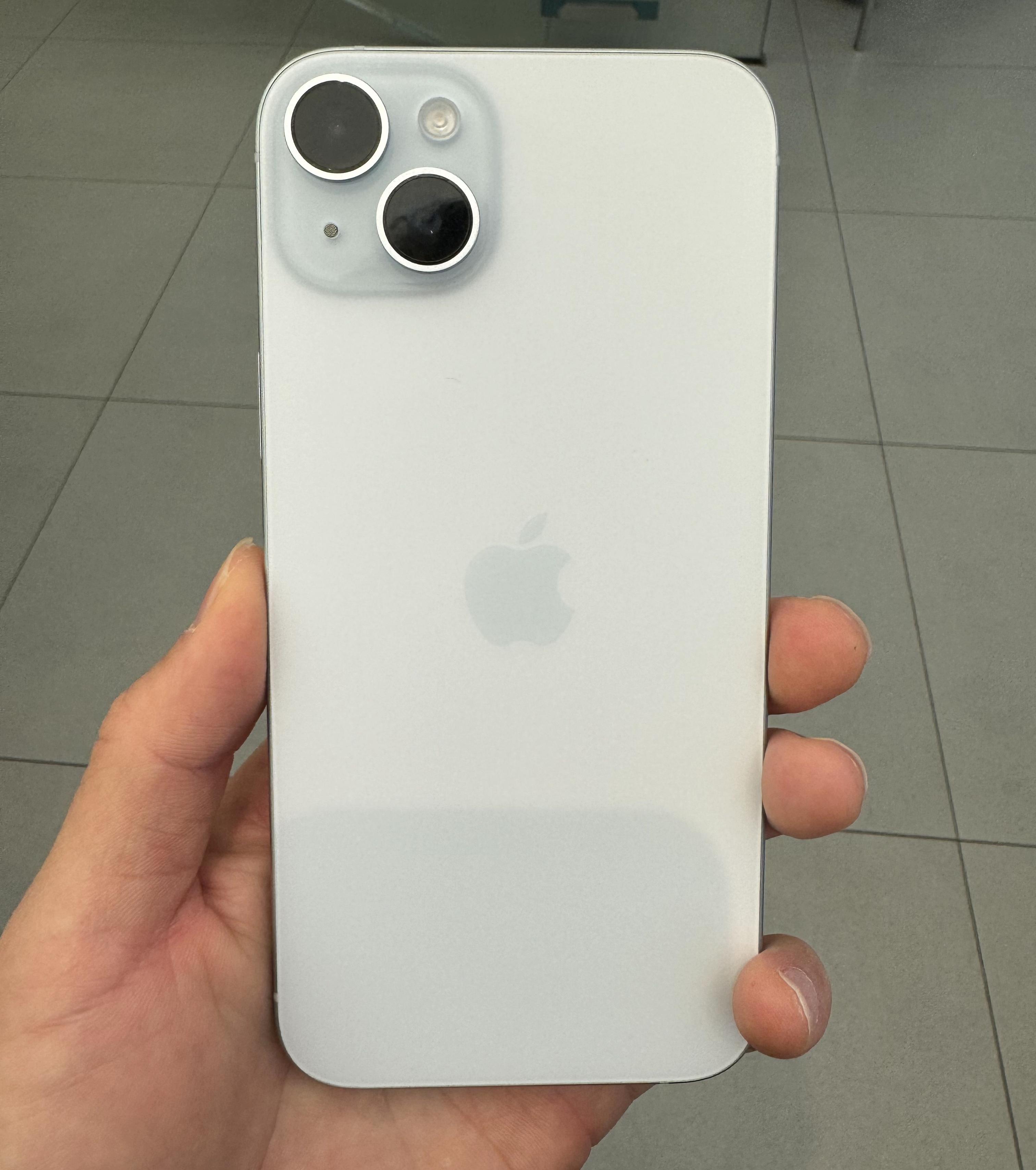 iPhone 15 Plus和iPhone 15 Pro Max有什么区别？差异大吗？哪一个更值得买？